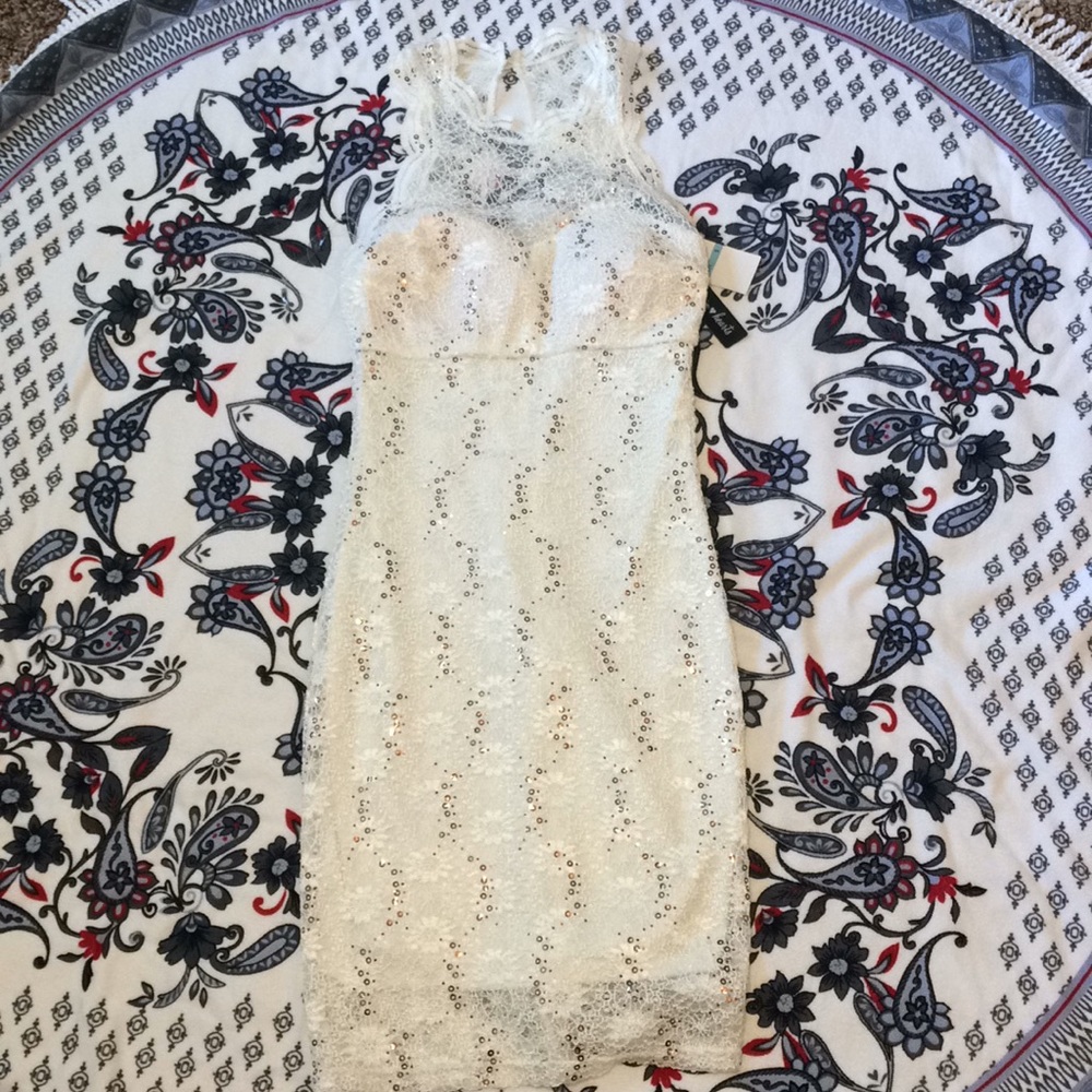 Sequin Hearts white laced halter neck size five